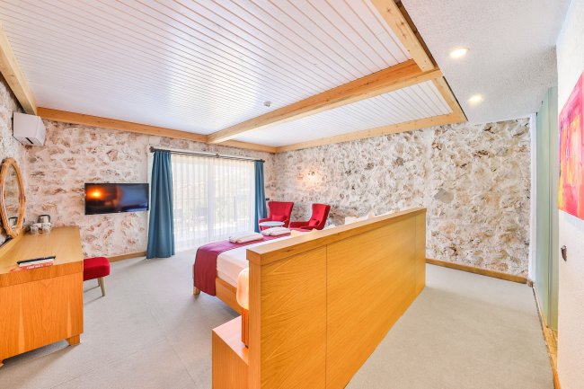 Stone Plus Deniz Manzaralı Oda